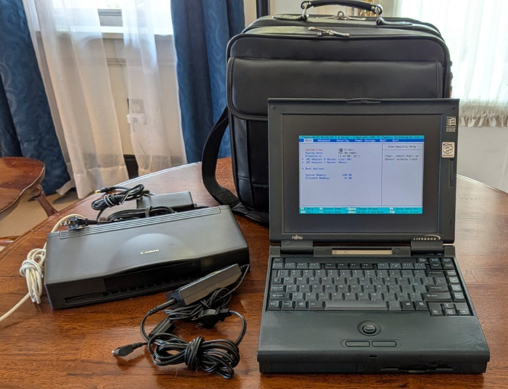 Vintage Fujitsu Lifebook 755Tx Canon BJC 80 Targus Leather Laptop Bag READ AS IS