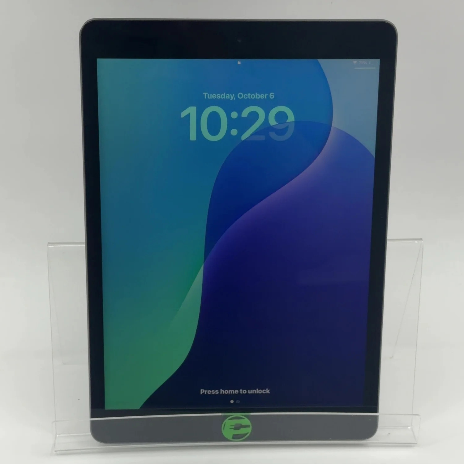 WiFi Only Apple iPad 8th Gen 32GB 18.7.3 Space Gray MYL92LL/A