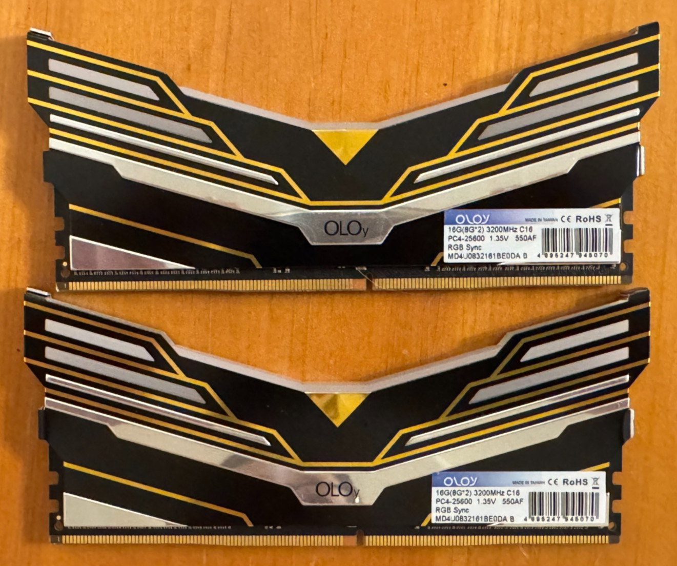 OLOY - 16GB (2 x 8GB) 288-Pin SDRAM DDR4 3200 (PC4 25600) RGB Desktop Memory