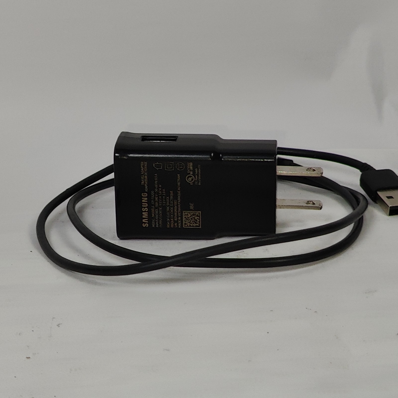 Samsung travel Power Adapter, 15W 5V/9V 2A/1.67A 100-240V - m# EP-TA200 - OEM