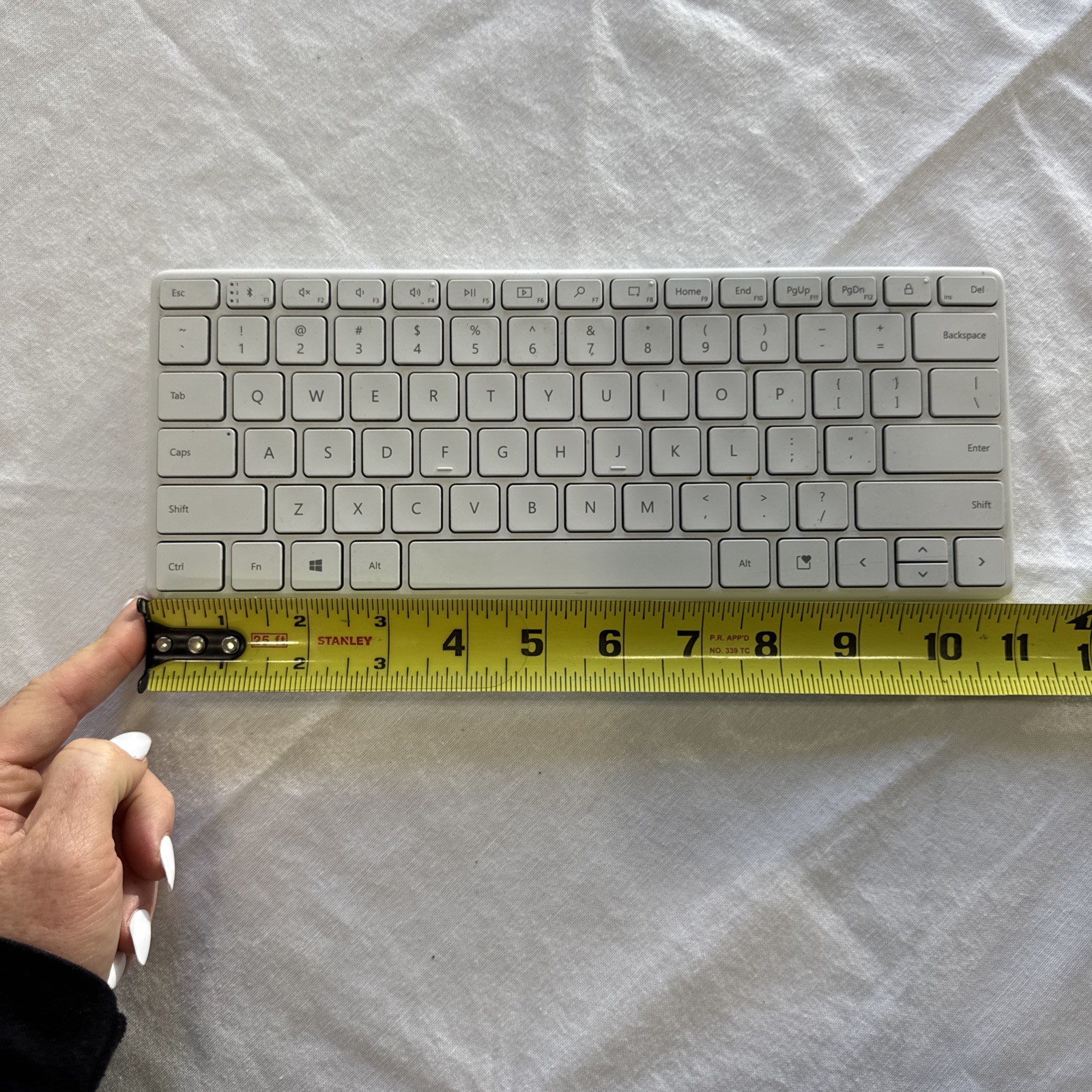 Microsoft Designer Compact Keyboard - Slim Portable Wireless Bluetooth Keyboard 