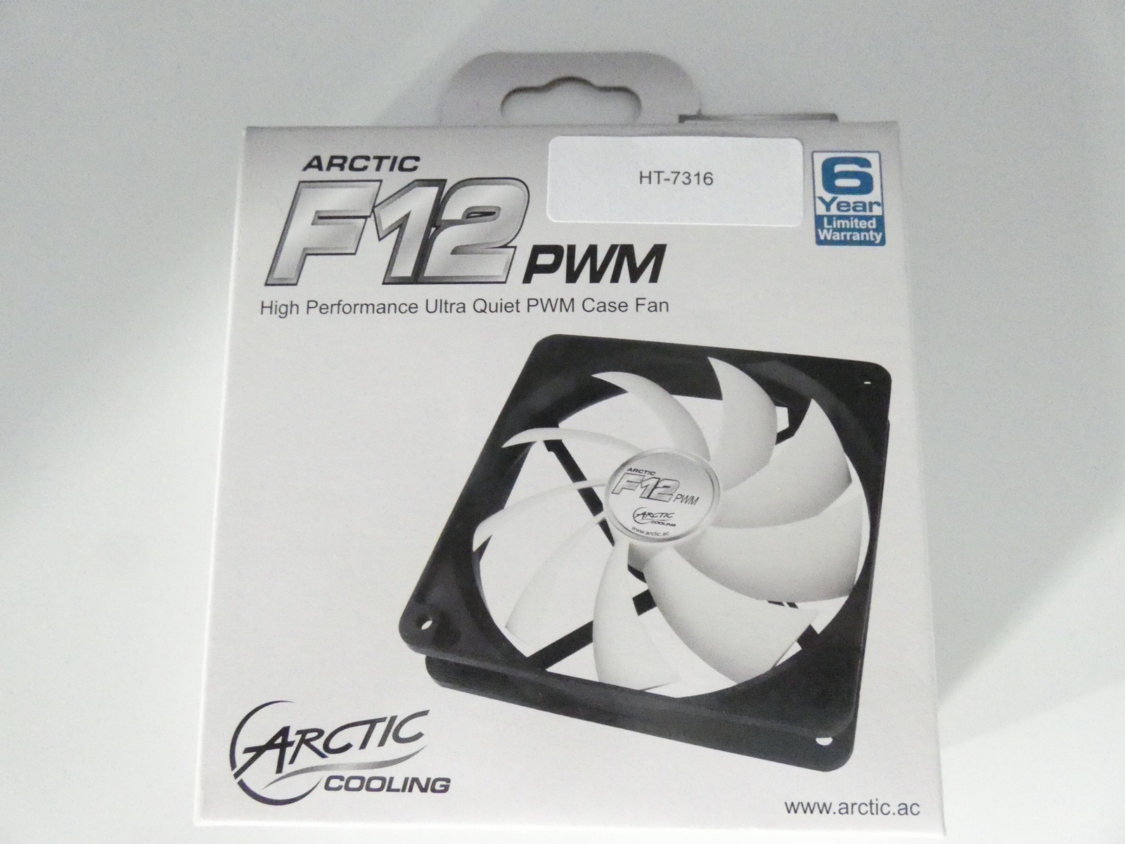 Arctic F12 PWM case fan, 120mm