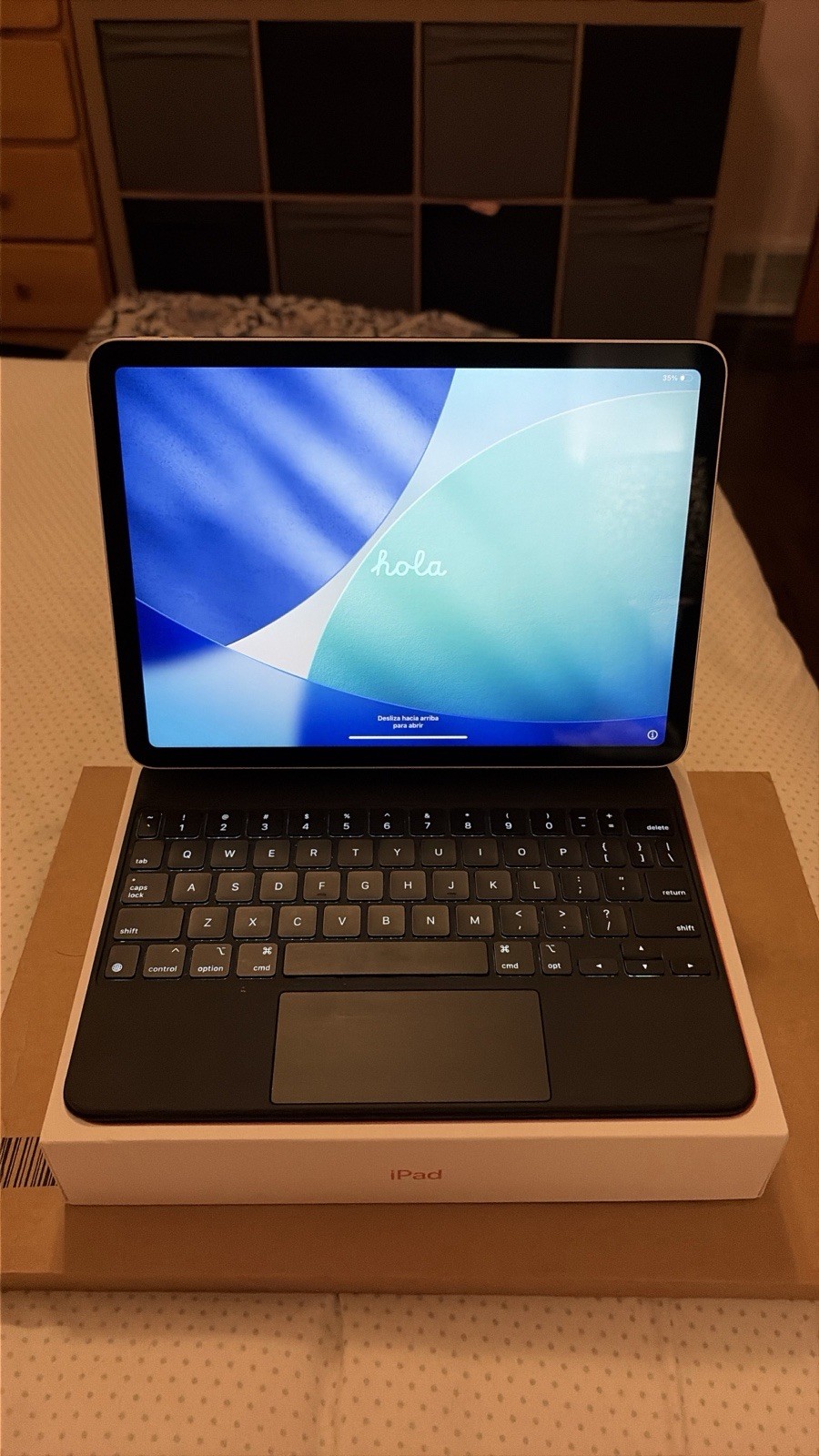 Apple Magic Keyboard Folio for iPad - Black Keyboard Folio Case, gently used
