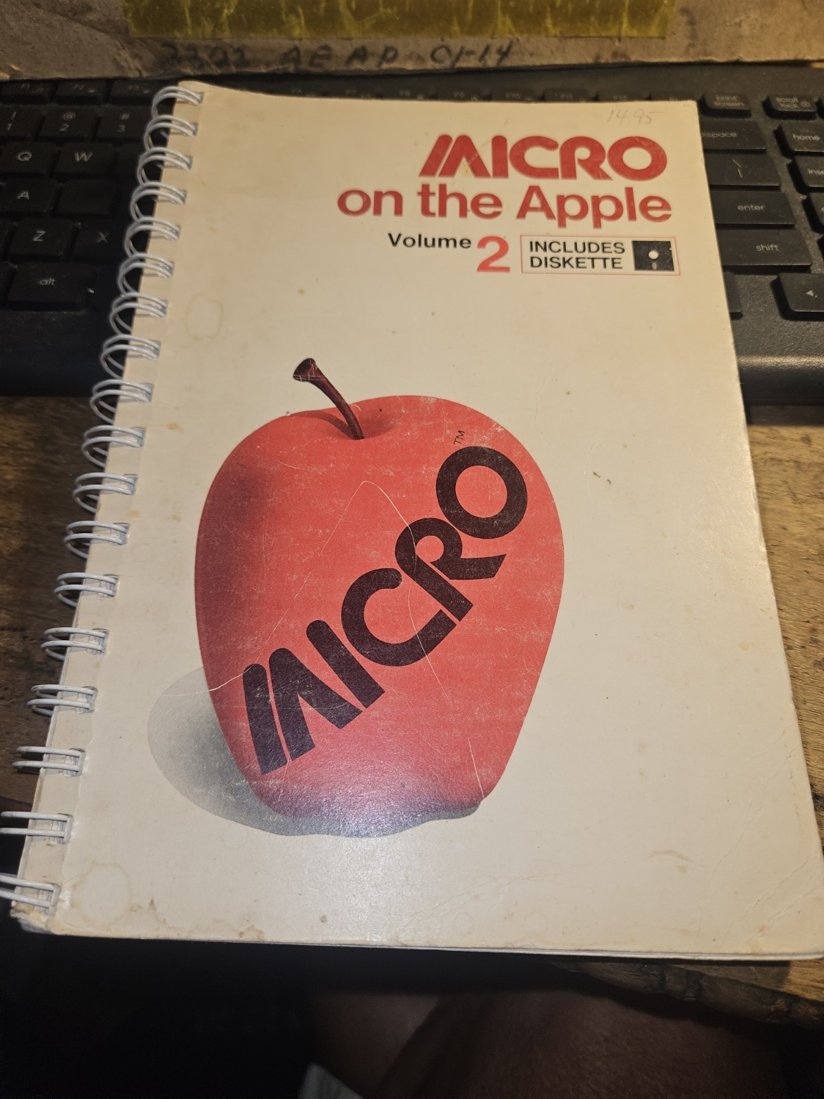 VINTAGE MICRO ON THE APPLE VOLUME 2 BOOK NO DISKETTE