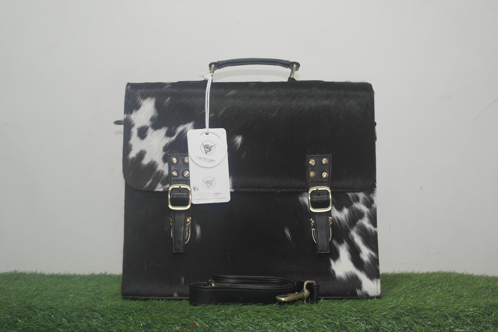 Cowhide Hair-on-Hide Laptop Bag: Rustic Western Style meets Modern Functionality