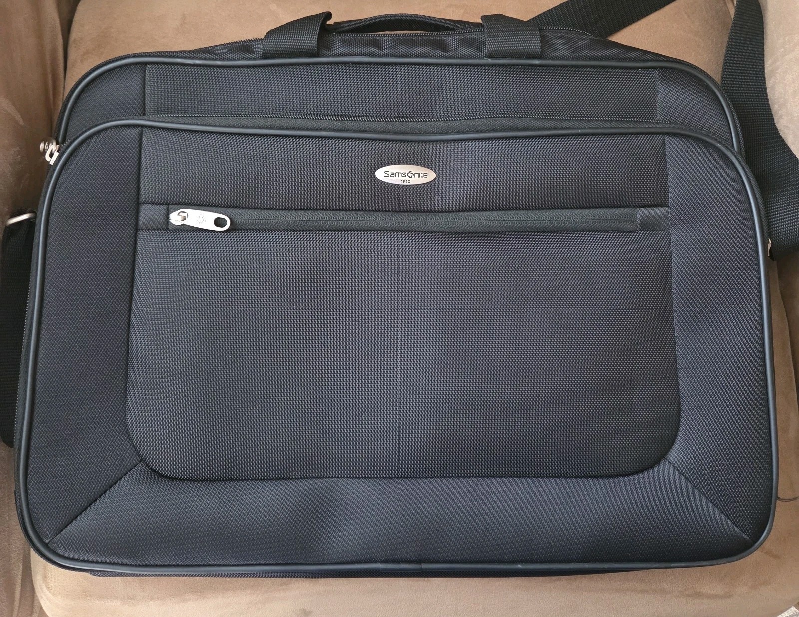 Samsonite Classic Business Nylon Briefcase Laptop Bag Series 1910 Black