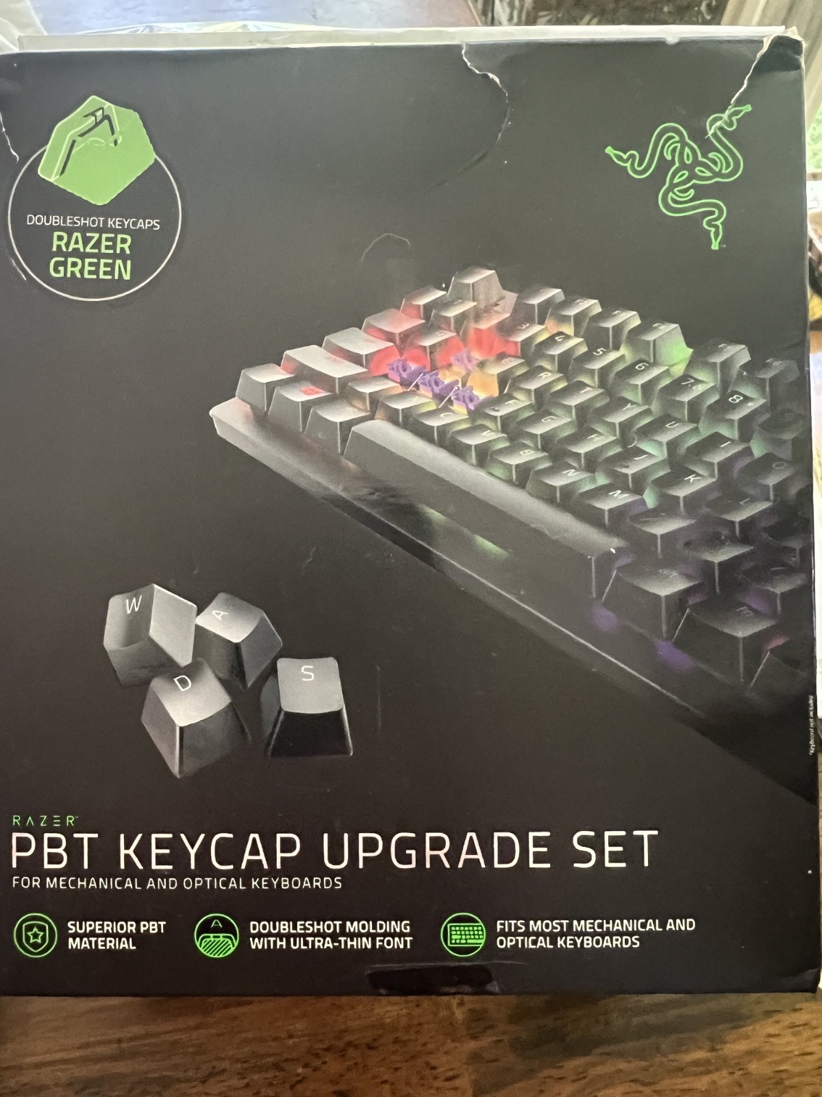 Razer PBT Keycap Set Green Doubleshot 120 Key set (**One of the keys is missing)