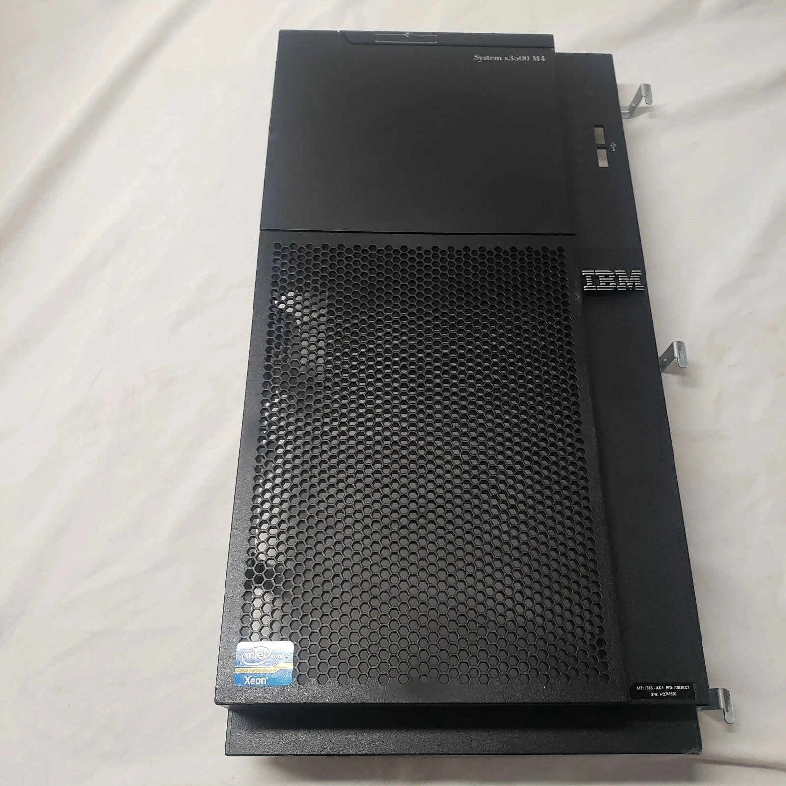 IBM FRONT BEZEL FOR IBM SYSTEM 3500 M4 GRADE B 94Y7729 