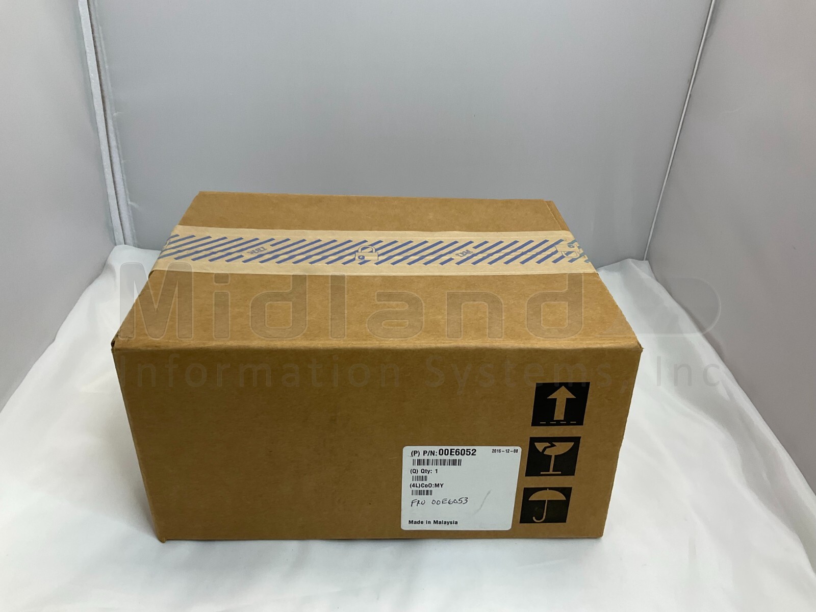 NEW in box IBM i/AIX 00E6053/00E6052 FC 1793/1794 177GB SAS SFF-2 SSD w/eMLC