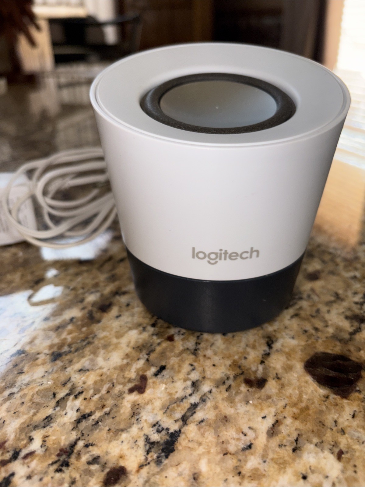 Logitech Z50 Portable Speaker Multimedia 10W - 3.5mm Works