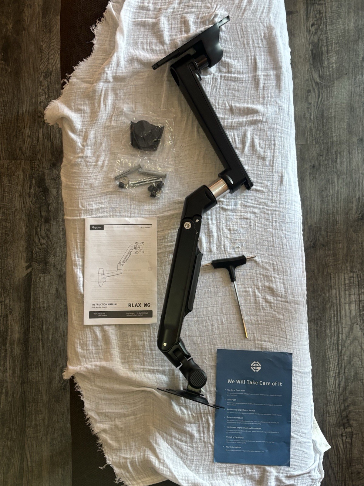 Ergounion Monitor Wall Mount Arm Full Motion 13-38in 25lb VESA 75/100 Black NEW