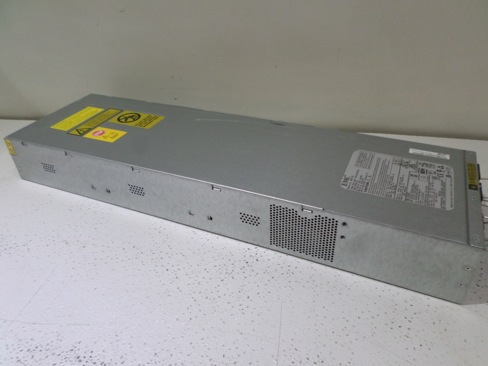 EMC 2200W Standby Power Supply Casing 078-000-086 API3SG06 - NO BATTERIES