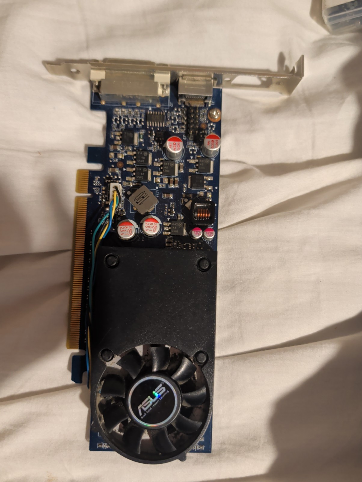 ASUS NVIDIA GeForce GT 610 1GB DDR3 PCIe Graphics Card DVI VGA Low Profile