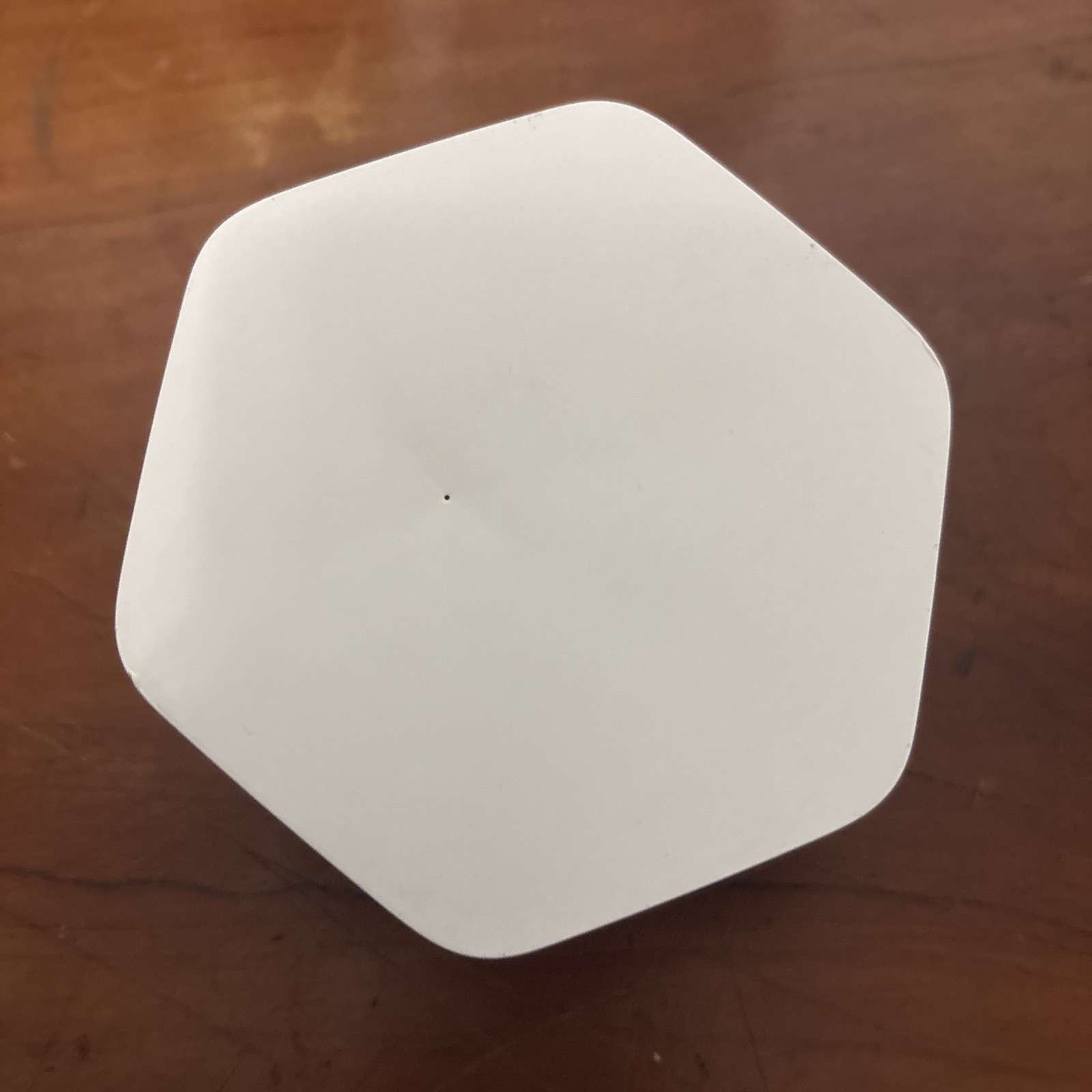 Xfinity xFi Pod 2nd Gen WiFi Extender model XE2-SG