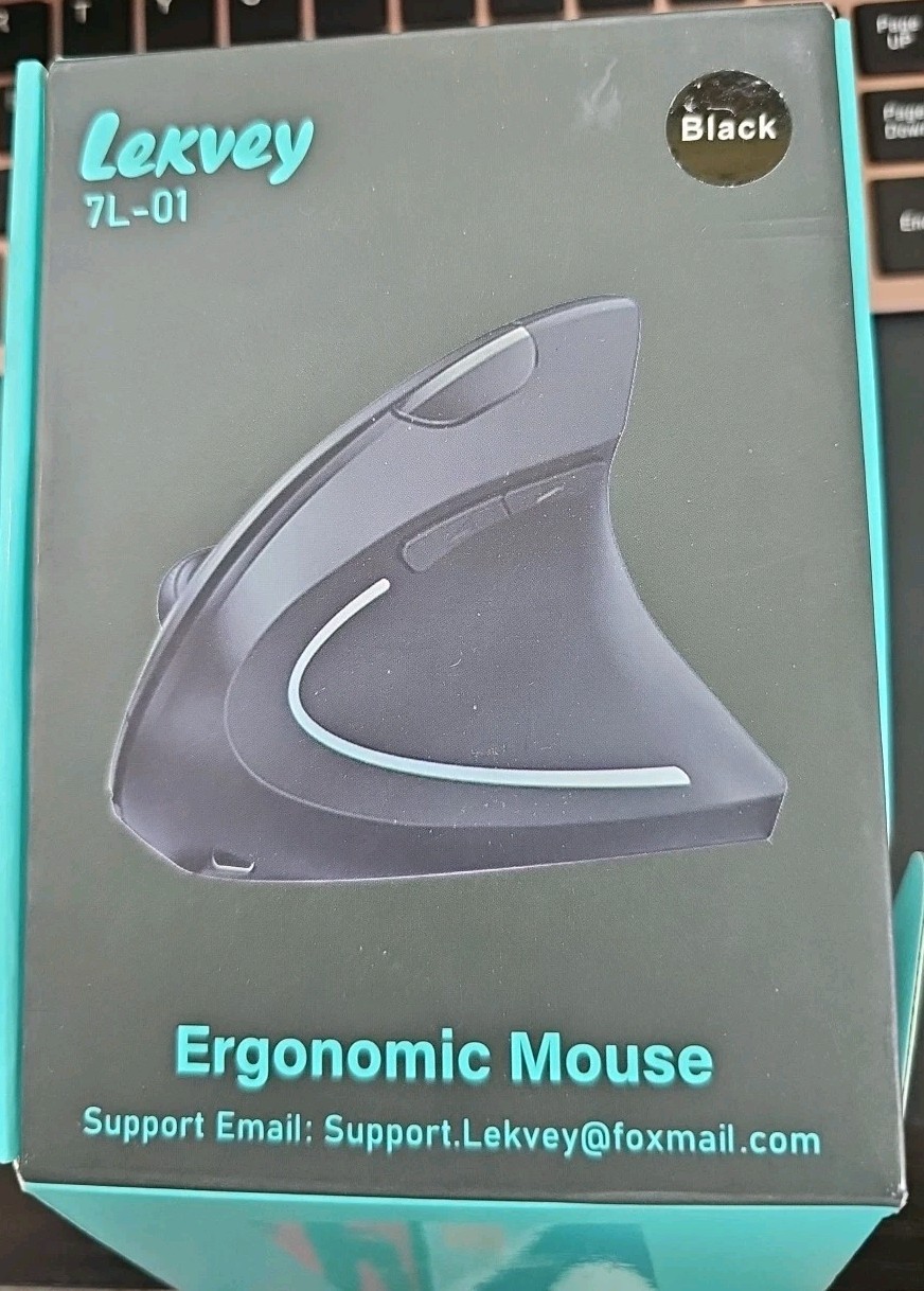 Lekvey 7L-01 Vertical Ergonomic Wireless Mouse USB-A Rechargeable 1600 DPI - R