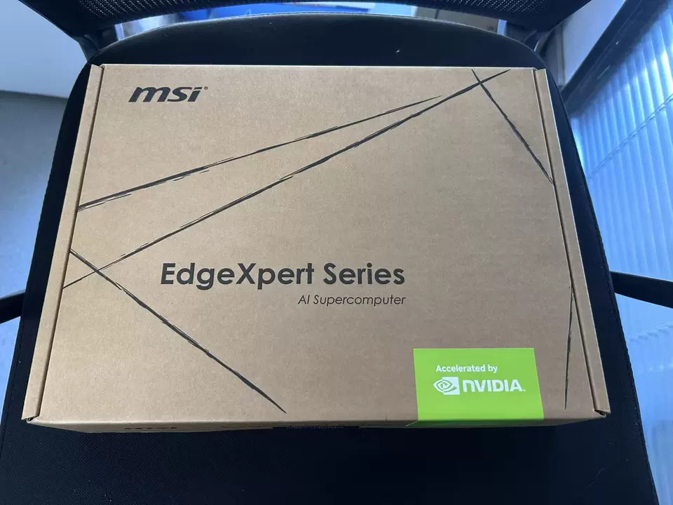 MSI 20 Core Arm, 10 Cortex - X925 + 10 Cortex - A725 Arm 128GB 4T NVIDIA GB10