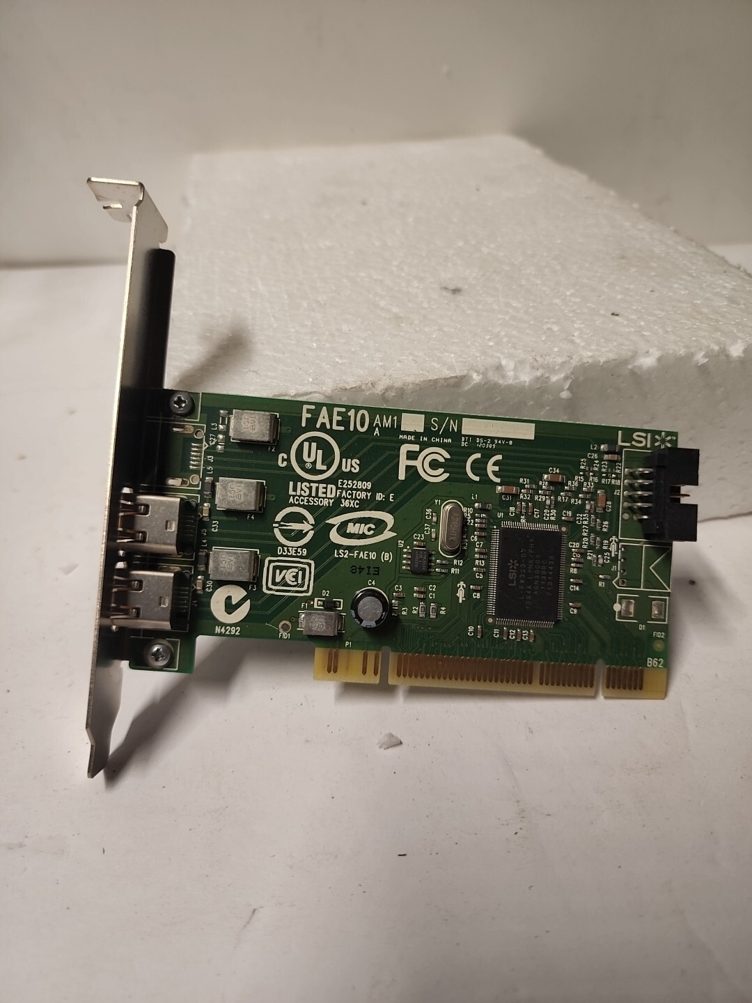  Dell 2 Port IEEE-1394PCI Express2.0 x16FireWire Controller Card 0H924H