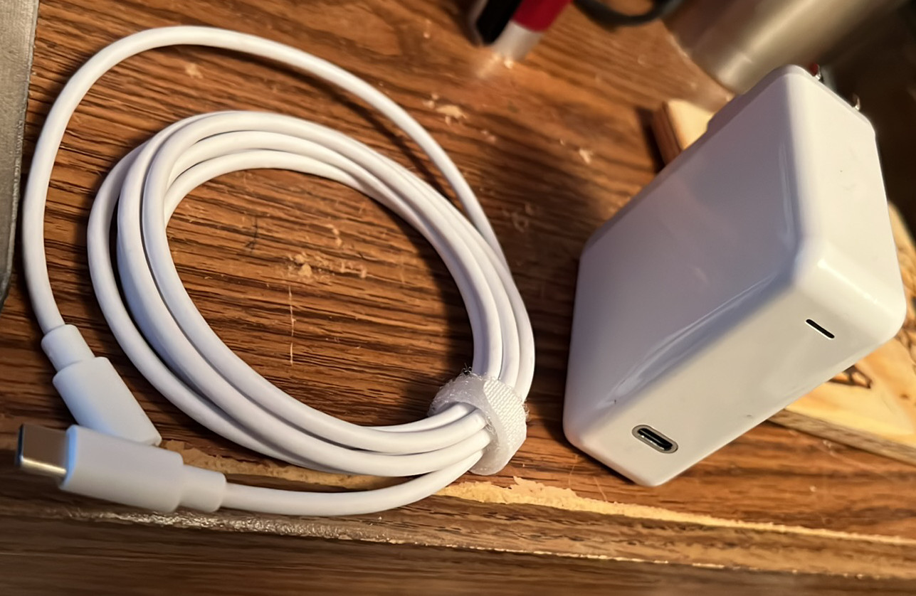 SZpower 61W USB-C Wall Charger for MacBook, iPad, Android, PC (White)