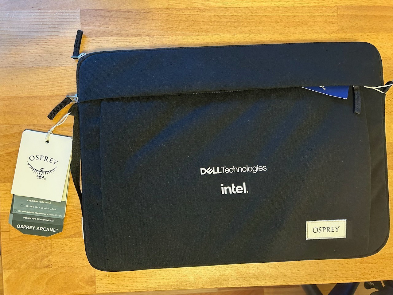 Osprey Arcane 16 Inch Laptop Sleeve Stargazer Black- Dell/Intel brand - NEW
