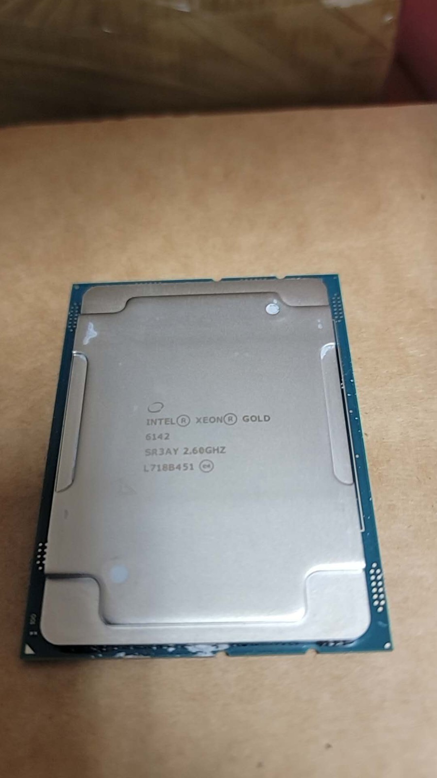 Matches pair (2pcs) Intel Xeon Gold 6142 2.6Ghz 16-Core LGA3647 CPU SR3AY