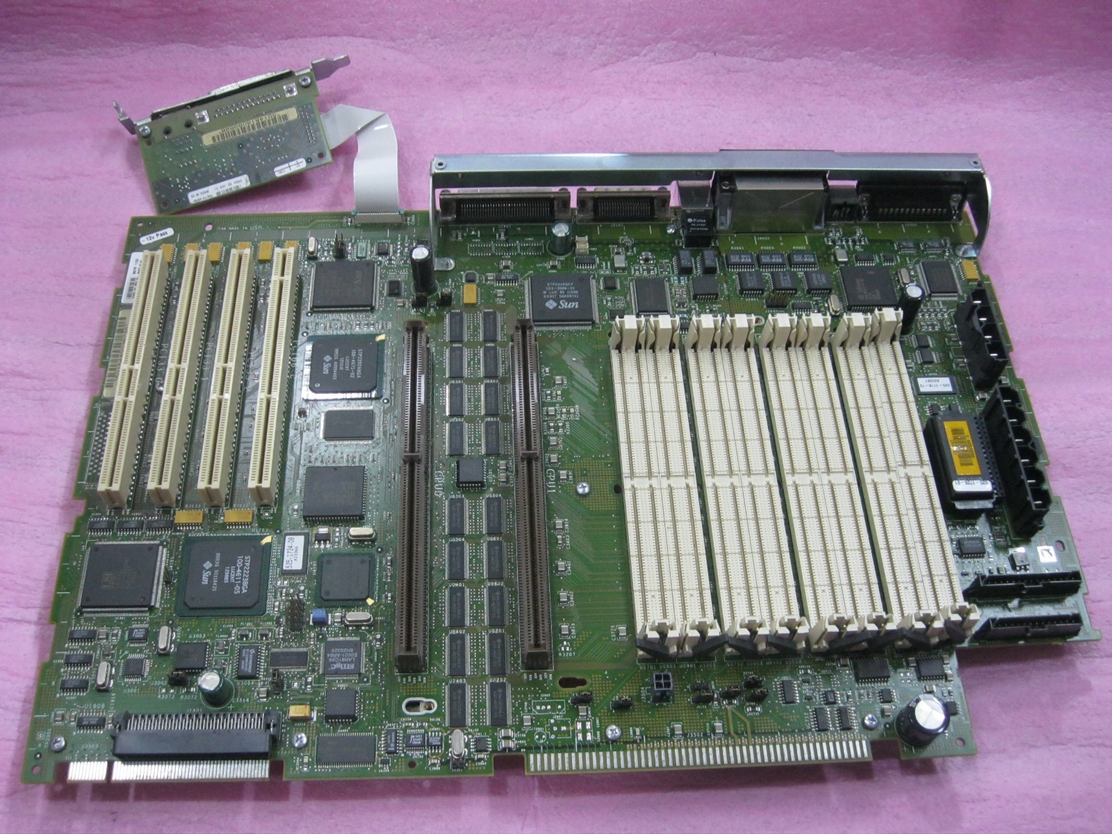 Sun 501-5440 E250 System Board, W/ 501-4818   ( New NVRAM ) - B3202C