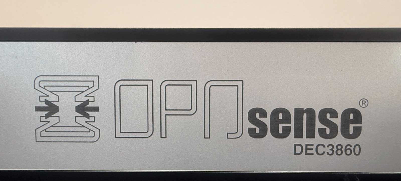 Deciso OPNsense | DEC3860 - 1U Rack Security Firewall 32GB 512GB EPYC 2x10G SFP+