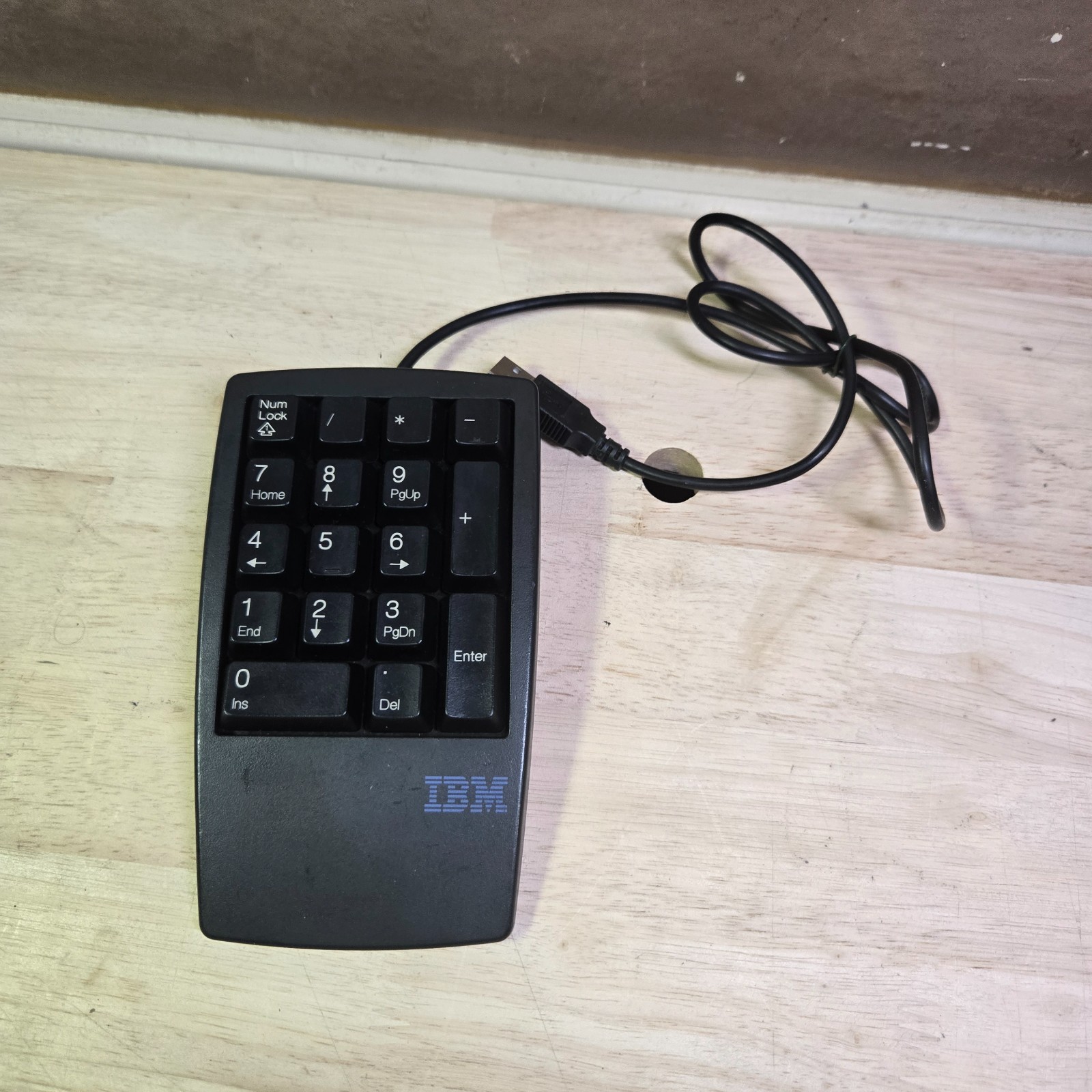 Genuine IBM  KU-9880 USB Numeric Keypad 09N5548