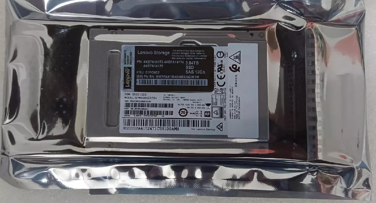 NEW 01PG652 4XB7A14173 Lenovo Storage DE2000H DE4000H 2.5" 3.84TB SAS 12G SSD