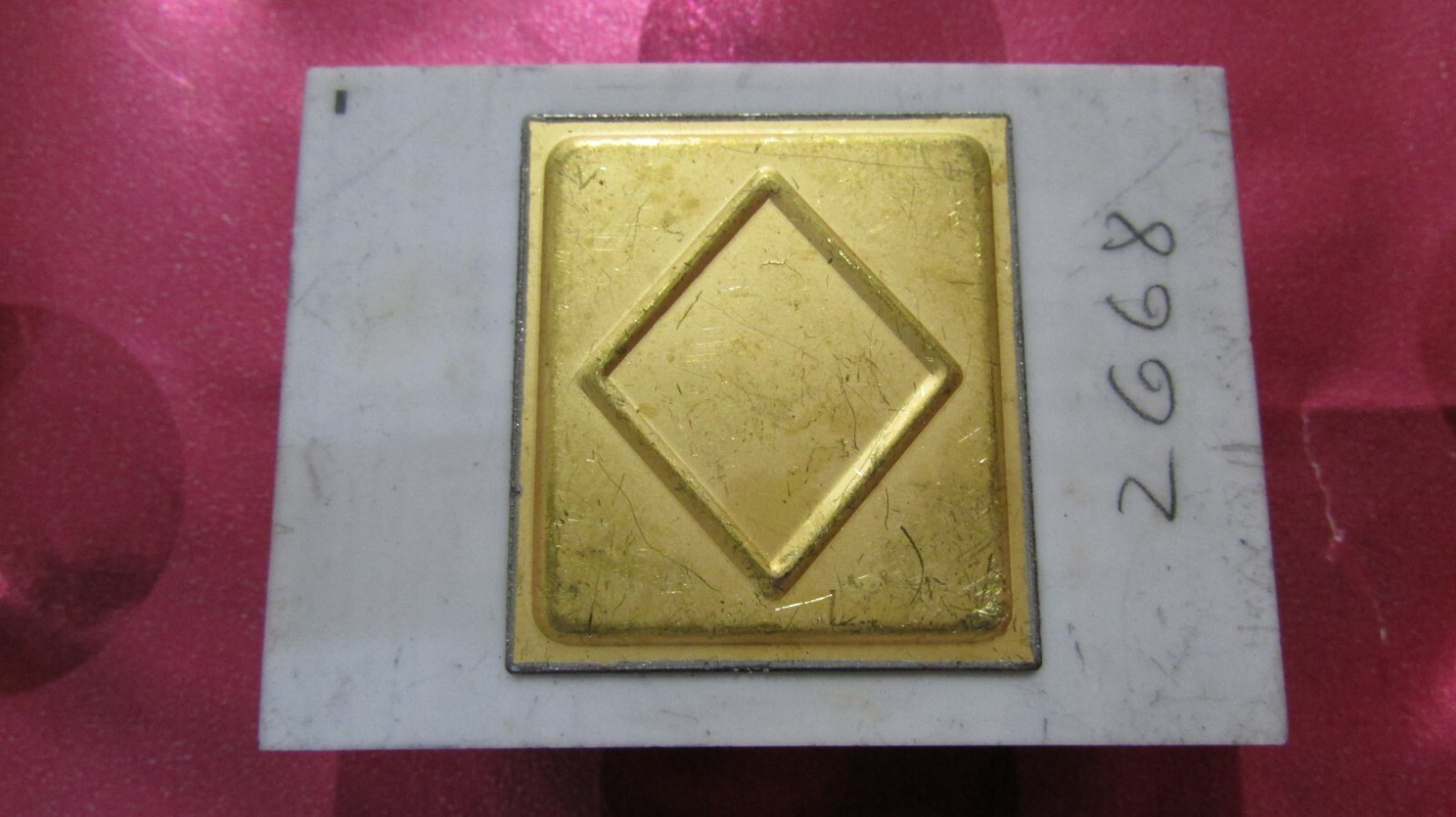 IBM-102668 Mainframe TCM/MCM Vintage CPU Chip White-Ceramic/Gold-Top Lot 1