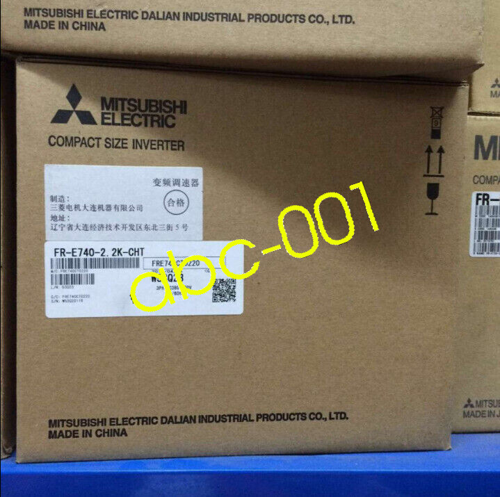 1PCS Mitsubishi FR-E740-2.2K-CHT 2.2KW Frequency Converter In Box -New *TT