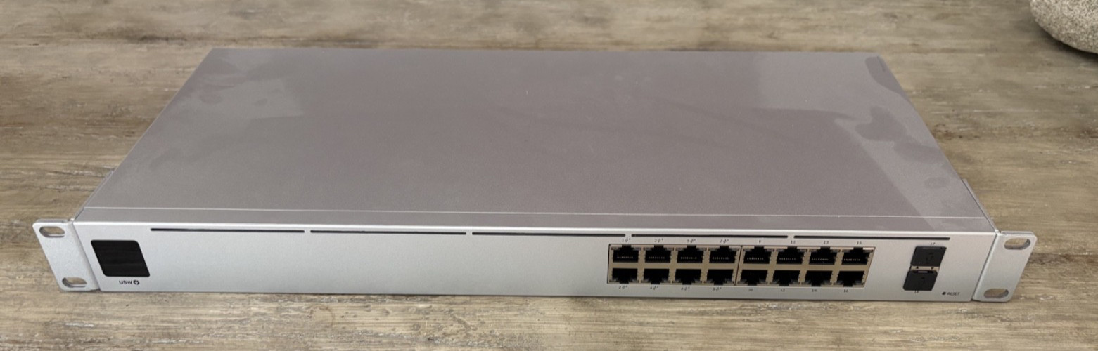 Ubiquiti UniFi USW-16-POE Gen2 Configurable 16-Port Gigabit PoE Ethernet Switch