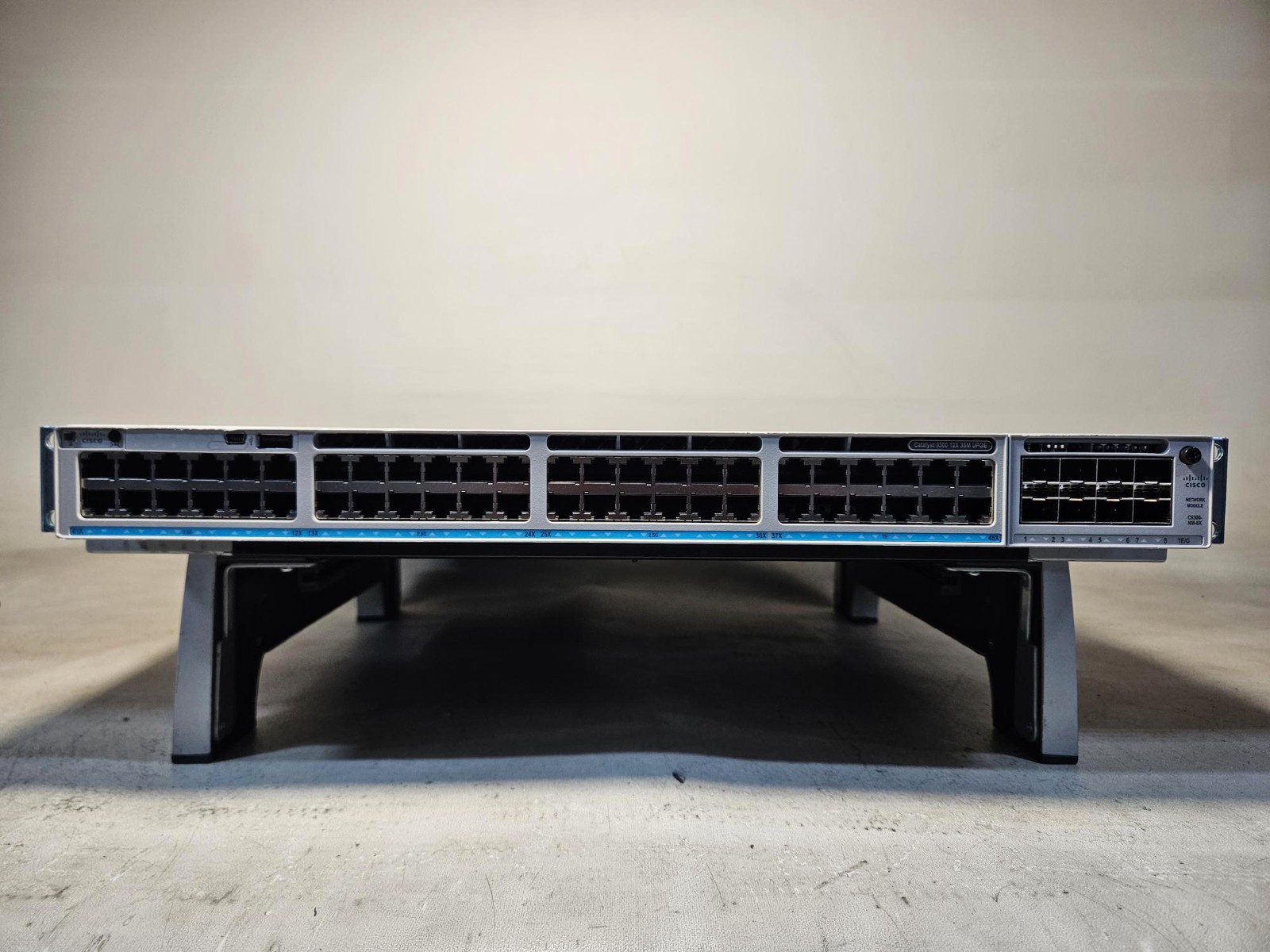 Cisco Catalyst 9300 48-port mGig UPOE C9300-48UXM-A V11 w/ 2x PSUs and ears