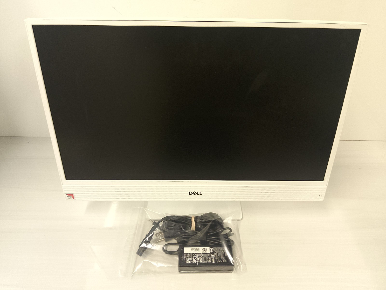 Dell Inspiron 24 3475 23.8" AiO Desktop AMD A6-9225 16GB 512GB SSD Win11 White