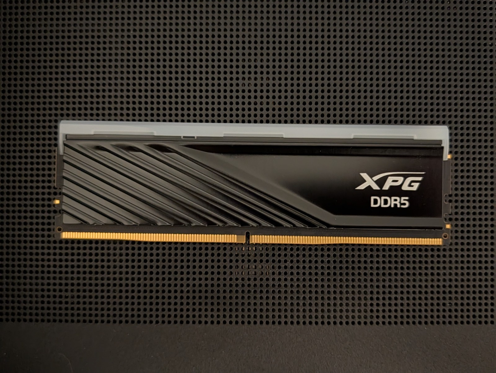 XPG Lancer Blade AX5U5600C4616G-BLABRBK