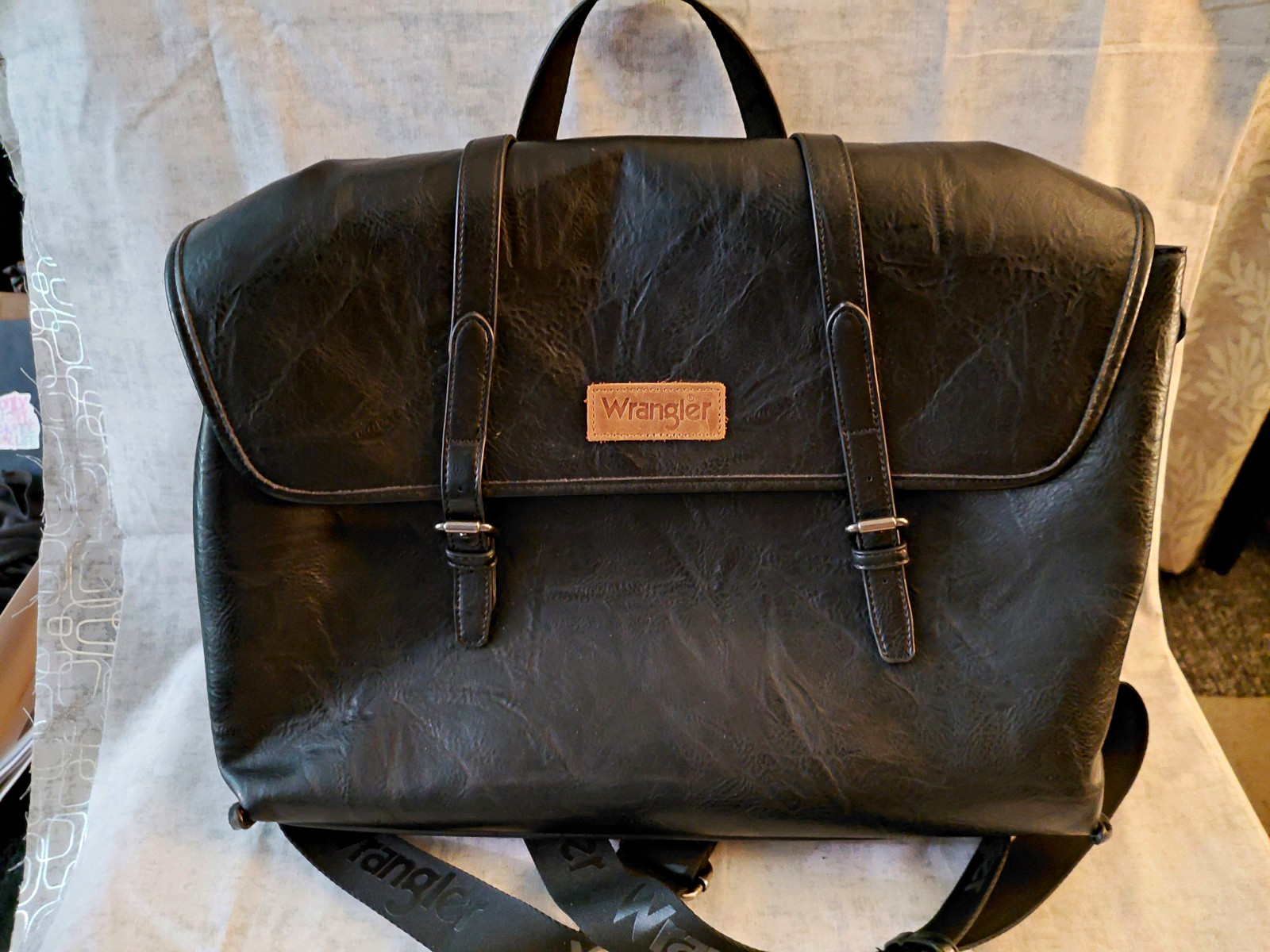 Wrangler Black Faux Leather 15in Laptop Messenger Bag Long Live Cowgirls