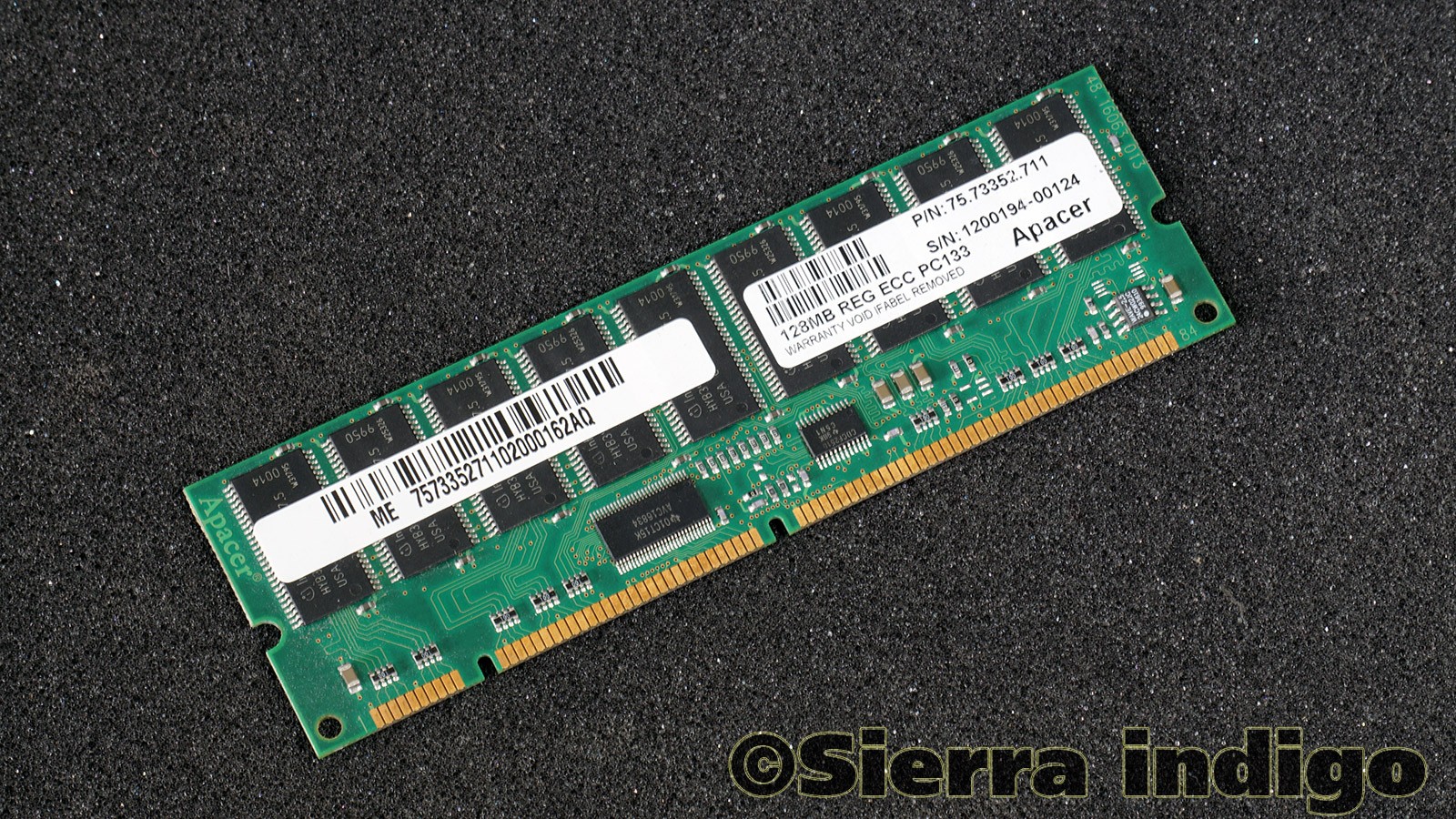 Apacer 75.73352.711 128MB REG ECC PC133 Server Memory RAM