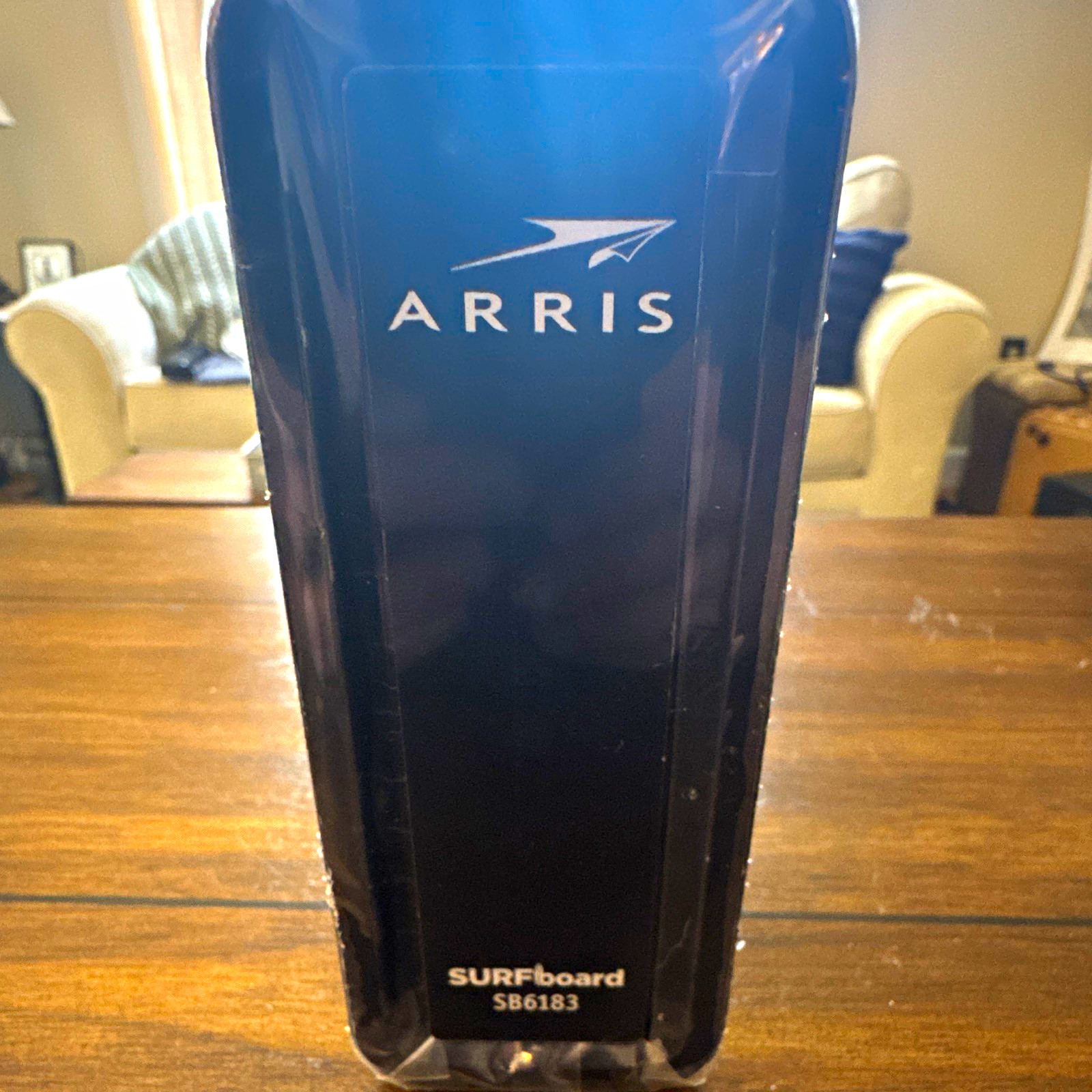 ARRIS SURFboard SB6183 DOCSIS 3.0 Cable Modem 686 Mbps Comcast RJ-45