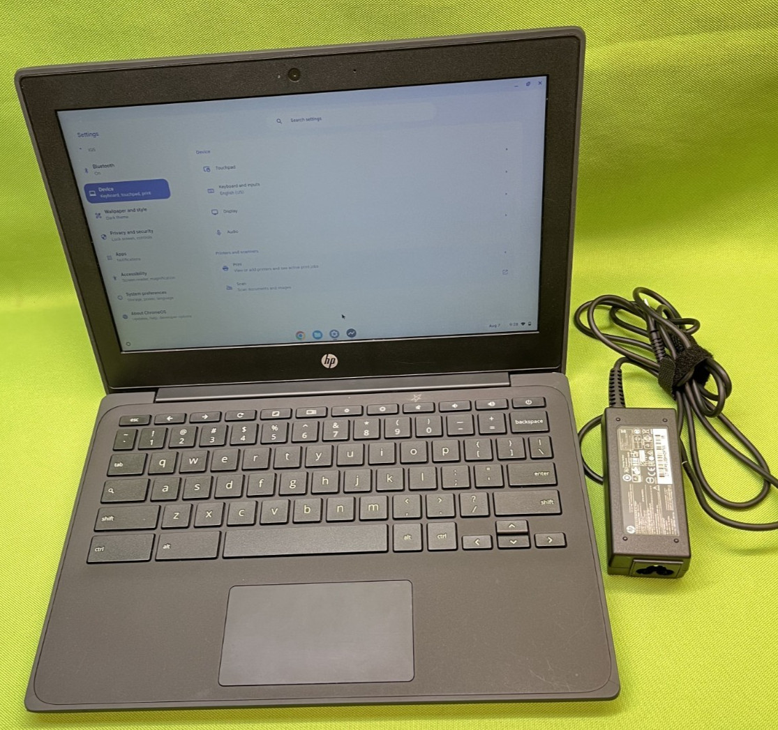 HP Chromebook 11MK G9 EE 11.6" 32GB 4GB  Black Includes Power Supply