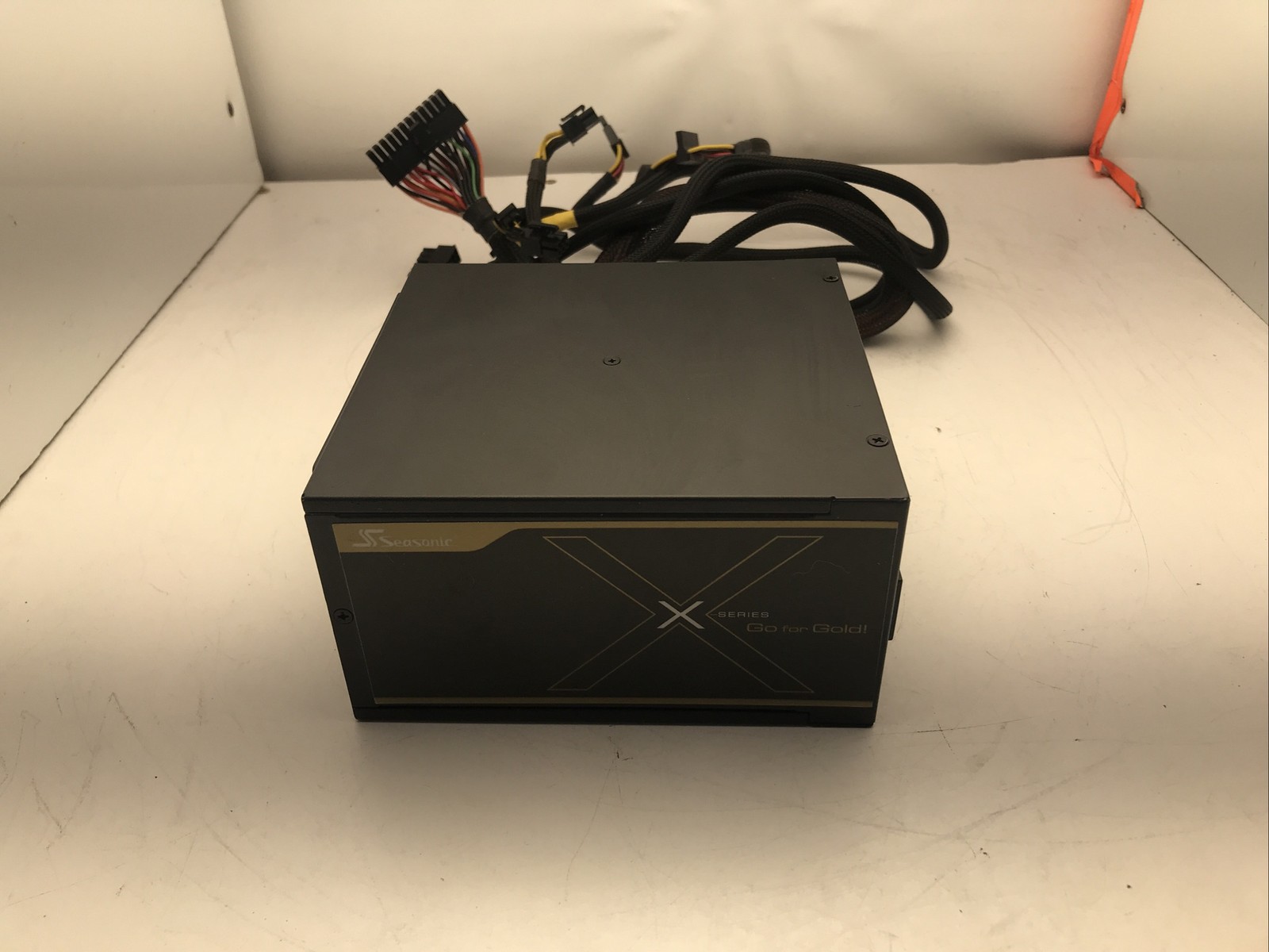 Seasonic X-Series SS-750KM Active PFC F3 750W 80 Plus Gold PSU