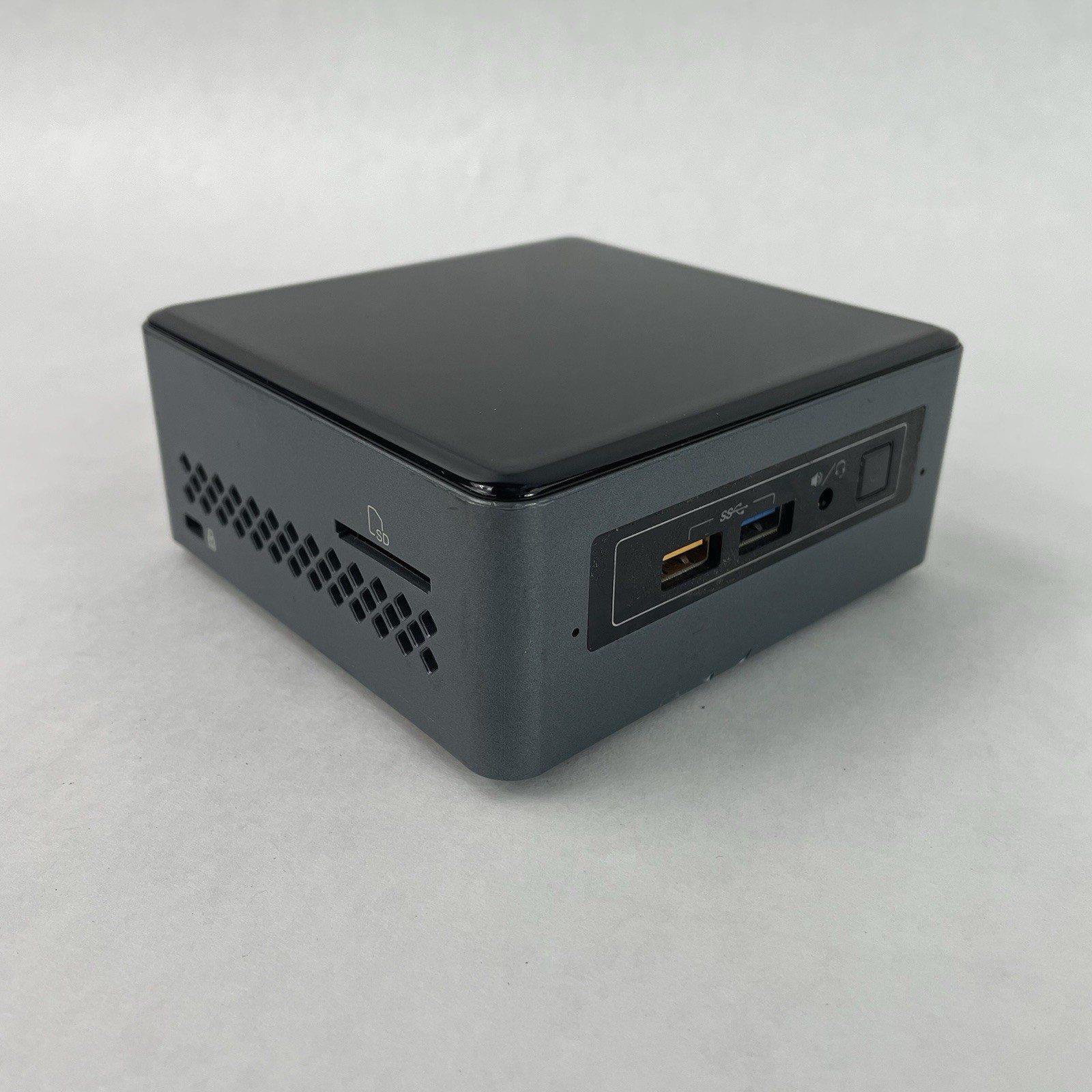 Intel NUC6CAY Micro Celeron J3455 1.50 GHz 8 GB RAM No SSD/OS/AC