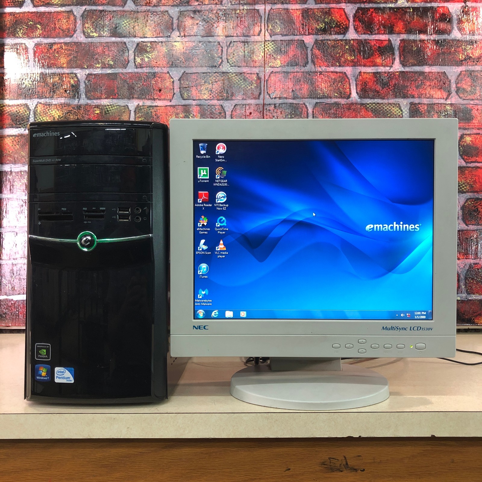 eMachines ET1831 PC for Retro Gaming Pentium D 2.60GHz 4GB RAM (Windows 7 Home)