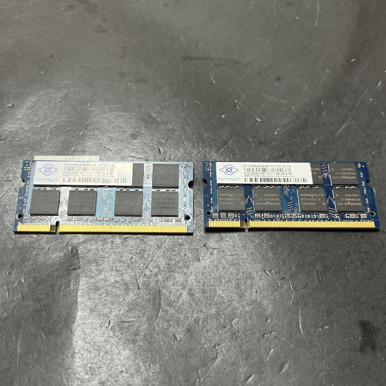 🔥🔥🔥2 GB (2 x 1GB) memory 2Rx8 PC2-5300S-555-12-F1 1GB Nanya
