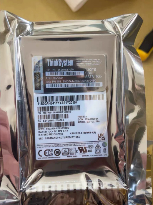 02JG534 4XB7A17078 Lenovo ThinkSystem 2.5" 1.92TB Entry SATA 6Gb Hot Swap SSD