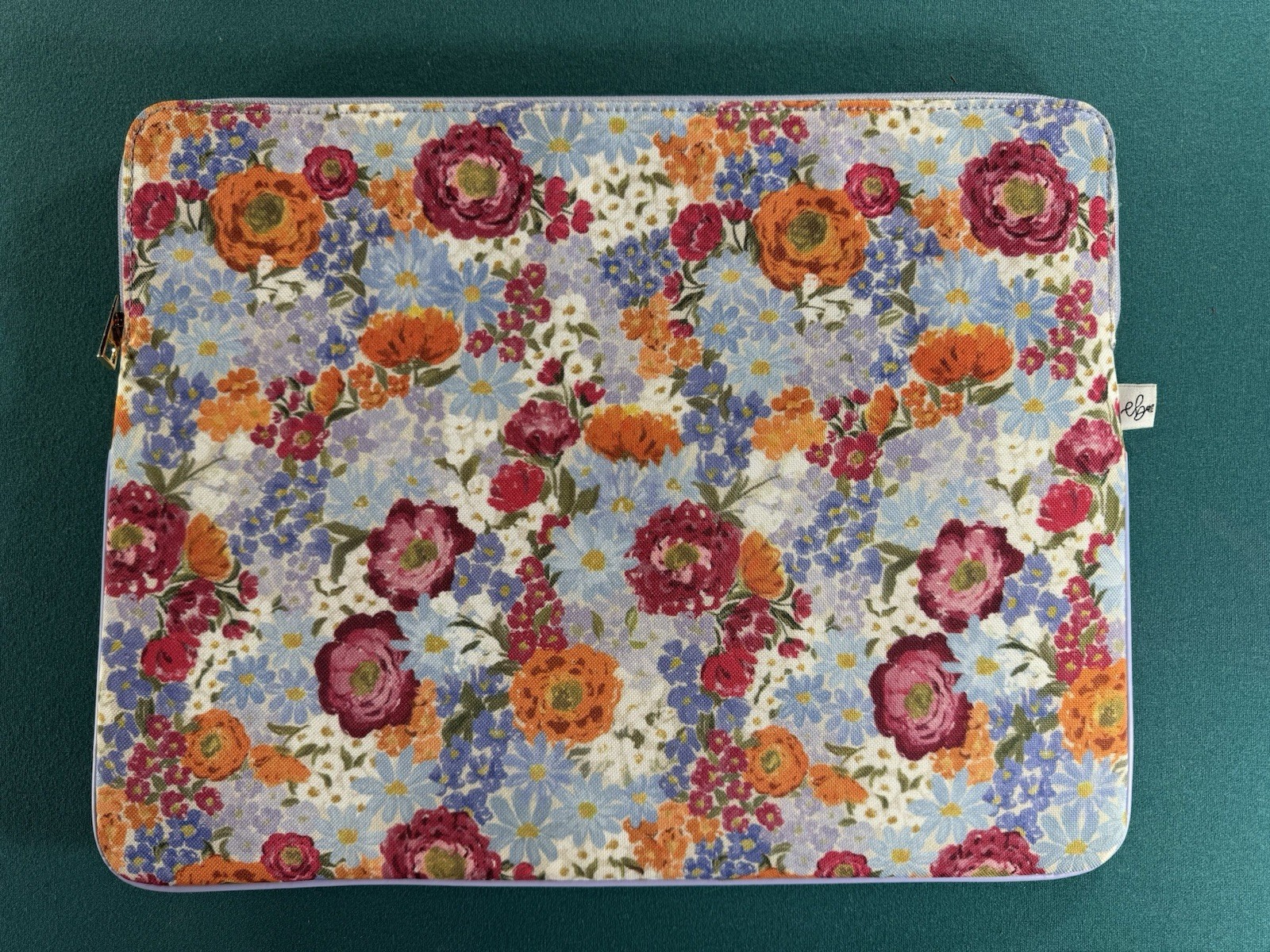 Elyse Breanne Design Primavera Petals NWOT Zipper Closure Padded Laptop Sleeve