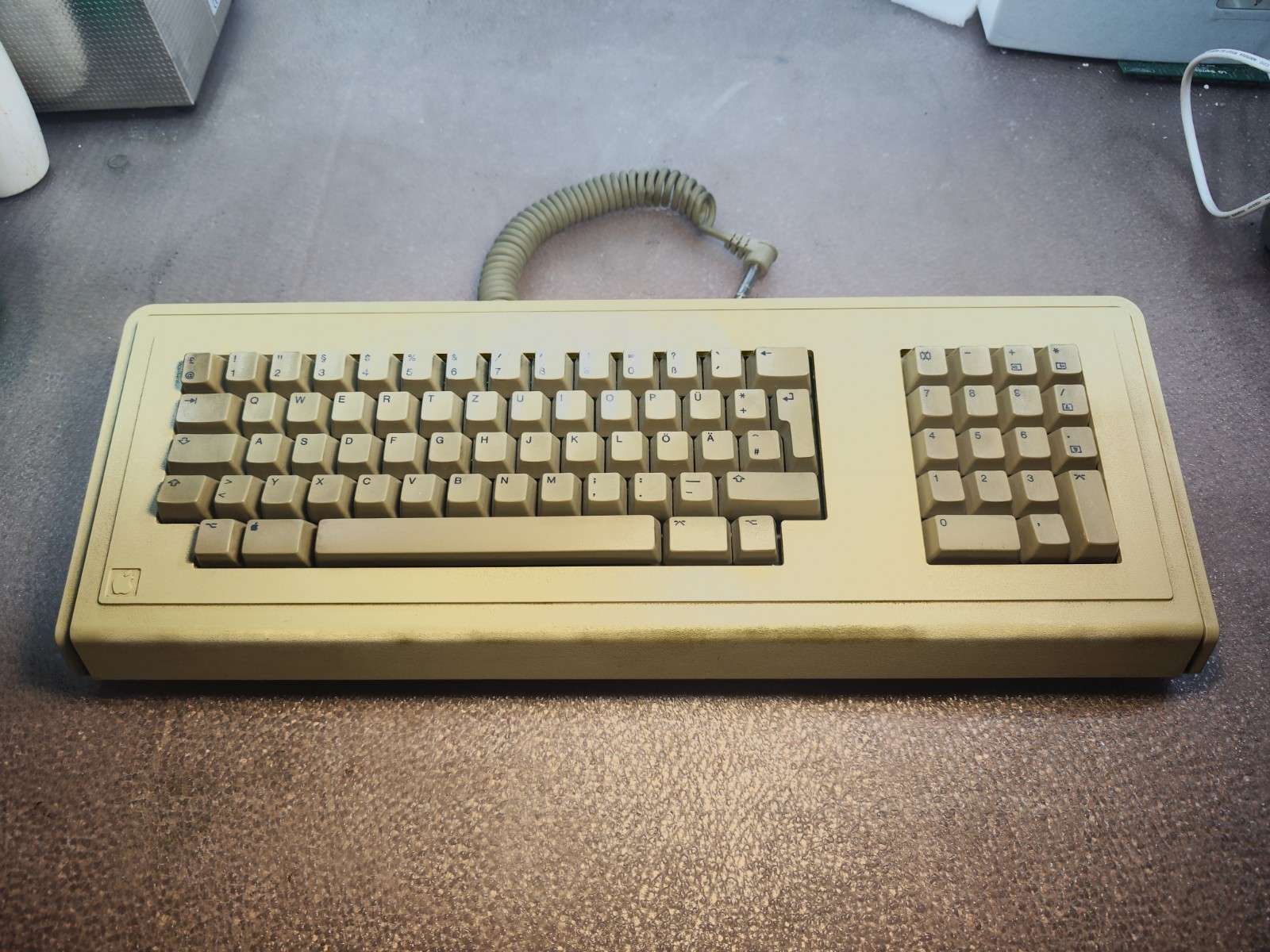 Apple Keyboard A6MB101  For Lisa Original Condition 