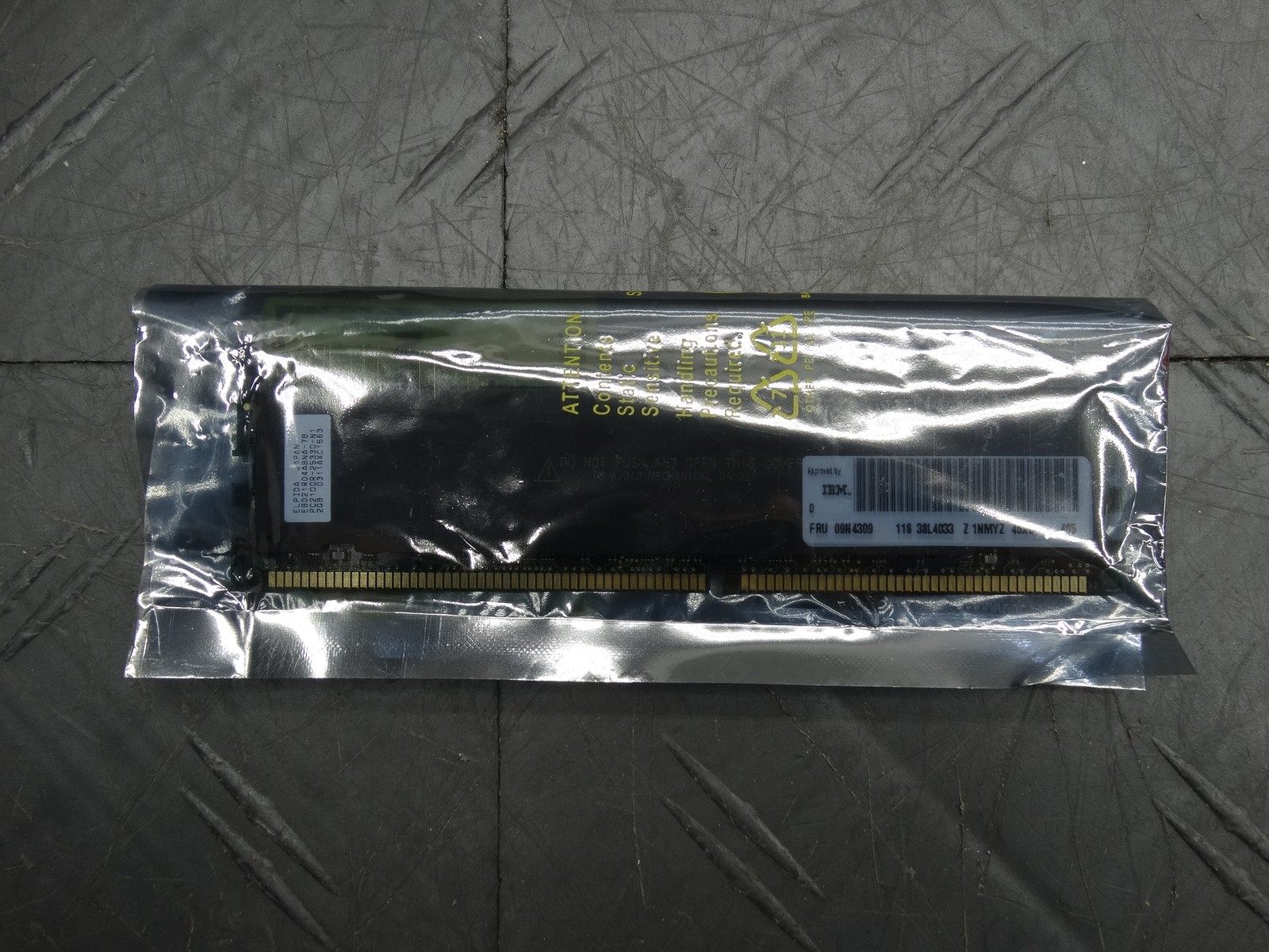 ELPIDA 2GB PC2700R-25330-N1 RAM Sticks w/heatsinks (Lot of 2)