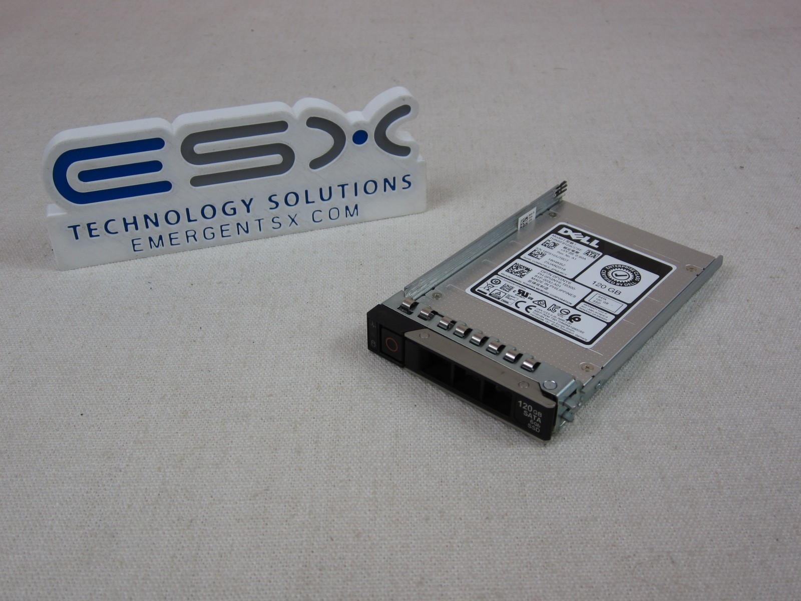 Dell PGNY6 120GB 6Gb/s 2.5” SATA SSD THNSF8120CCSE w/ 14G Tray