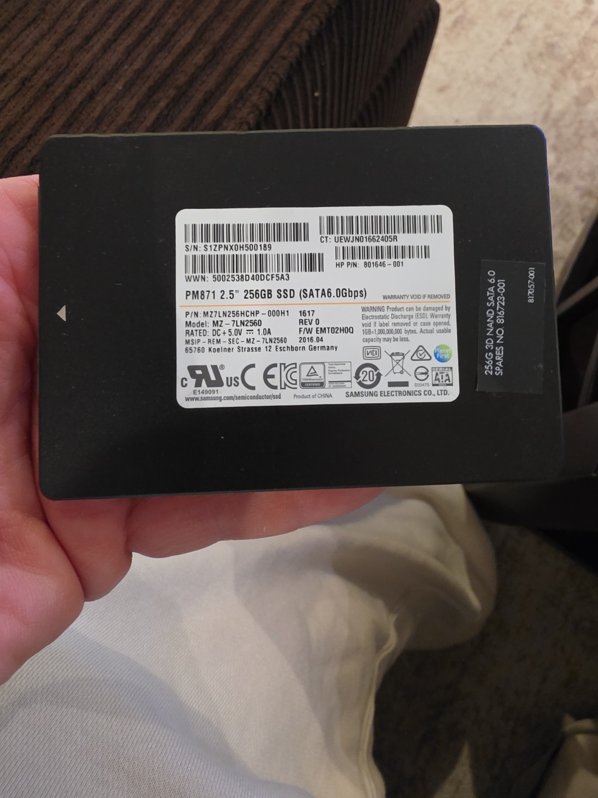 Samsung PM871 256GB 2.5" SATA III 6Gb/s SSD MZ7LN256HCHP-000H1 HP