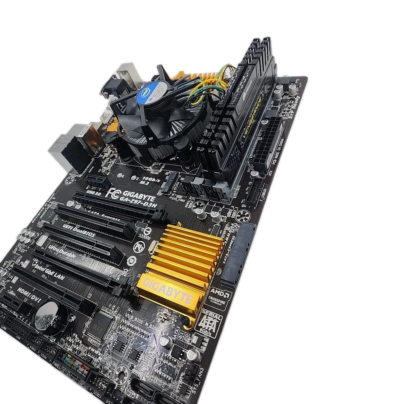 Gigabyte GA-Z97-D3H Intel i7-4790 32GB Corsair Vengeance DDR3 Combo
