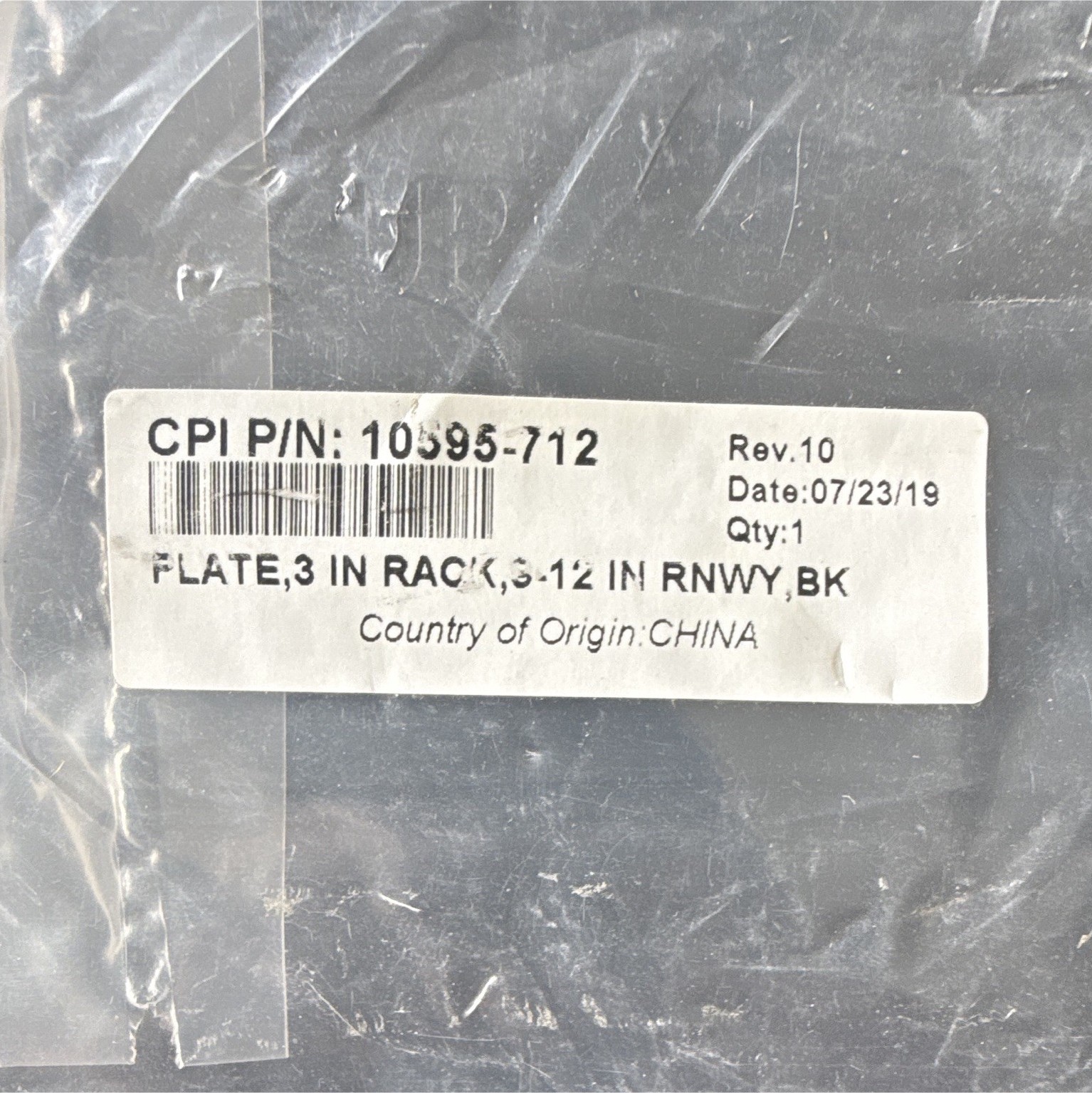 CPI 10595-712 3U 19 in Rack-Mounted Flat Plate Bracket, 3-1/2 in, Black